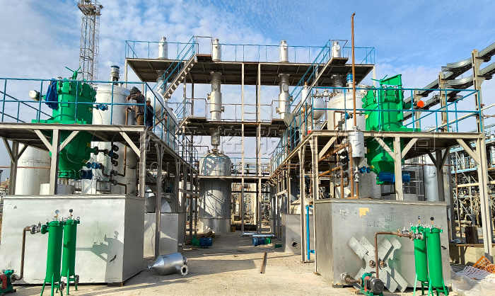 哈萨克斯坦重油蒸馏提炼柴油设备安装现场 重油蒸馏提炼柴油设备