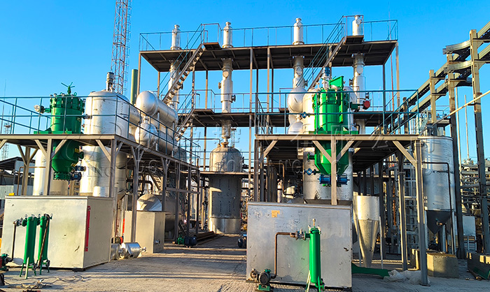 哈萨克斯坦重油蒸馏提炼柴油设备安装现场 废机油再生提炼设备