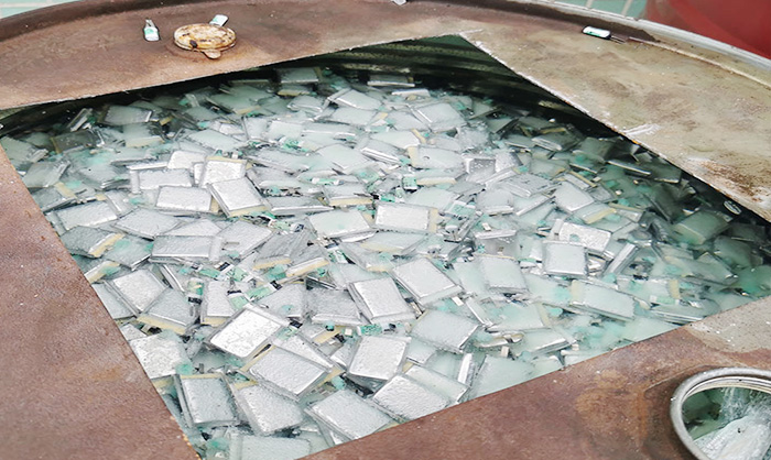 锂电池盐水放电